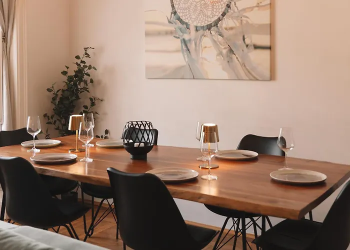 Designer Historical 2bd By Mitte Apartment *