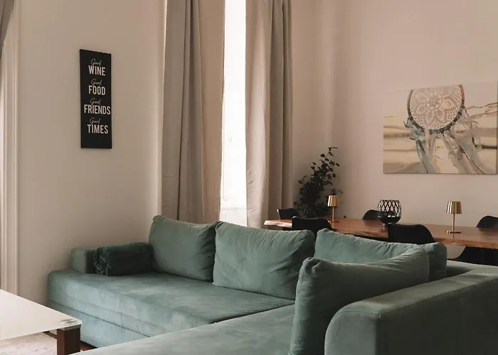 Apartment Designer Historical 2bd By Mitte *