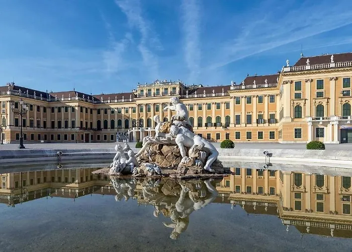 Designer Historical 2bd By Mitte Apartment Wien